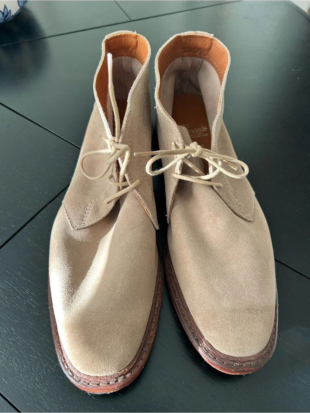 Allen Edmonds suede chukka